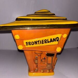 DISNEYLAND 50TH ANNIVERSARY ADVENTURELAND MUG/JAR KEVIN KIDNEY JODY DAILY RARE